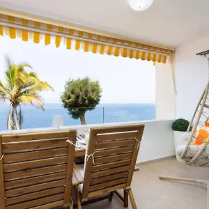 https://sueo-azul-front-mer.in-canary-islands.com
